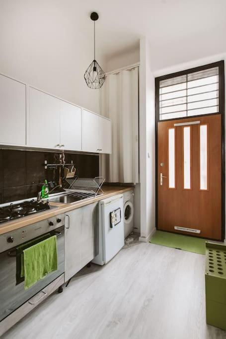 Bright And Cozy - City Center Apt Budapest Extérieur photo